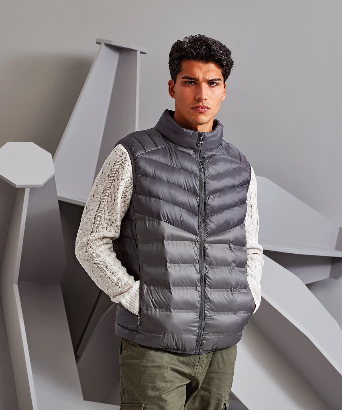 Mantel moulded gilet